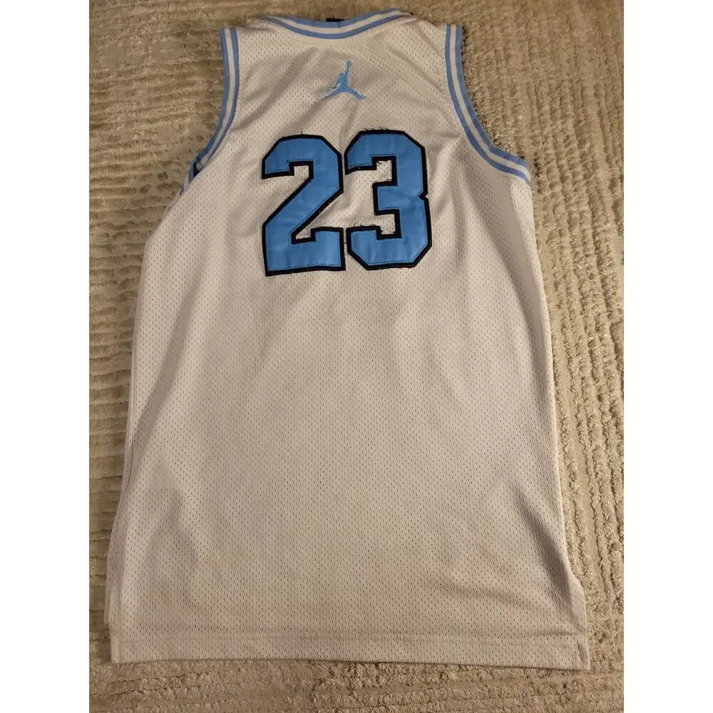 Michael Jordan North Carolina Tarheels Jersey Youth Large College Basketball